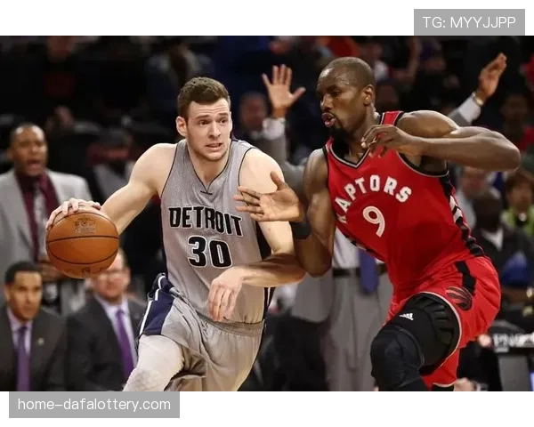 快船比尔左髋骨折赛季报销 尼德豪泽利斯弗朗克损伤报销